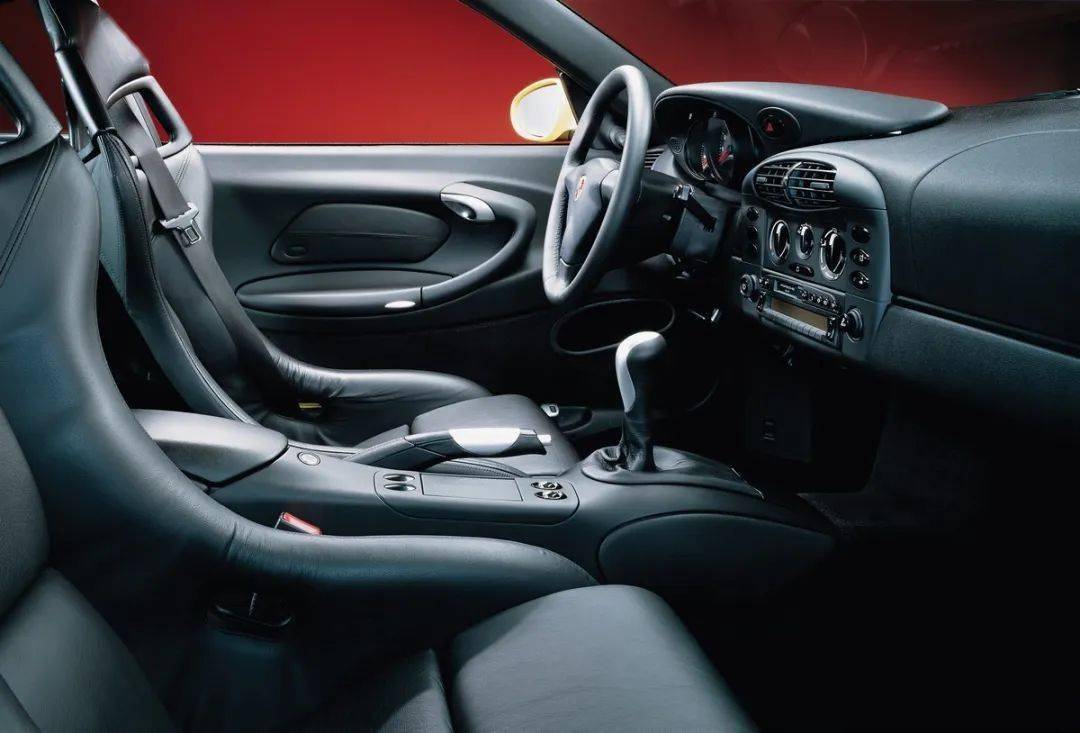 911車系首款水冷GT3,開啟賽道基因平民化時代