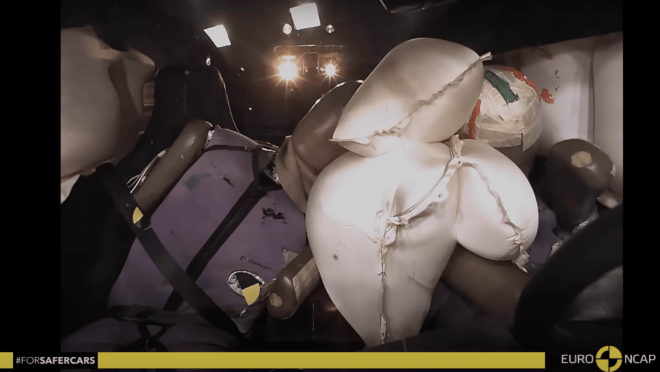 誰還敢說中國品牌汽車不安全,這張榜單你直接甩他臉上