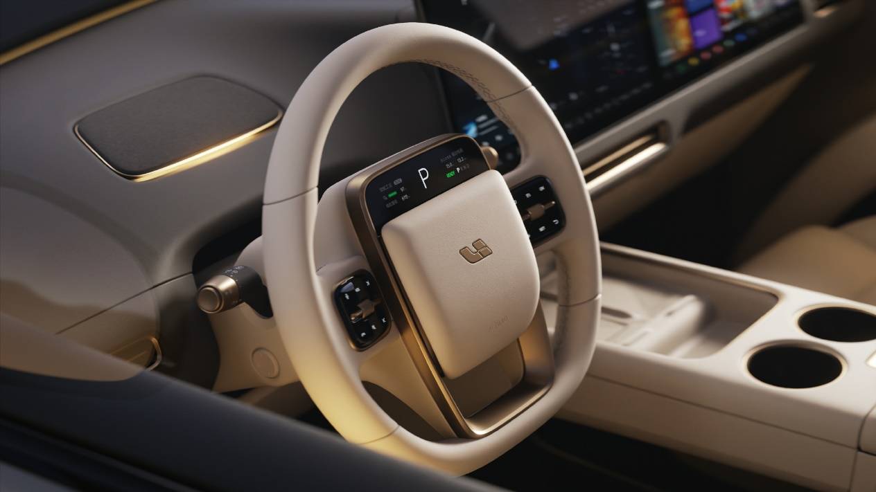 雙“8”純電爭霸!問界M8純電版與理想i8你更期待誰?