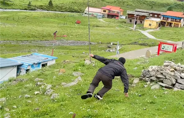 大疆Action 4被土撥鼠偷走 客服小姐姐都被逗笑了 大疆Action 4被土撥鼠偷走 客服小姐姐都被逗笑了