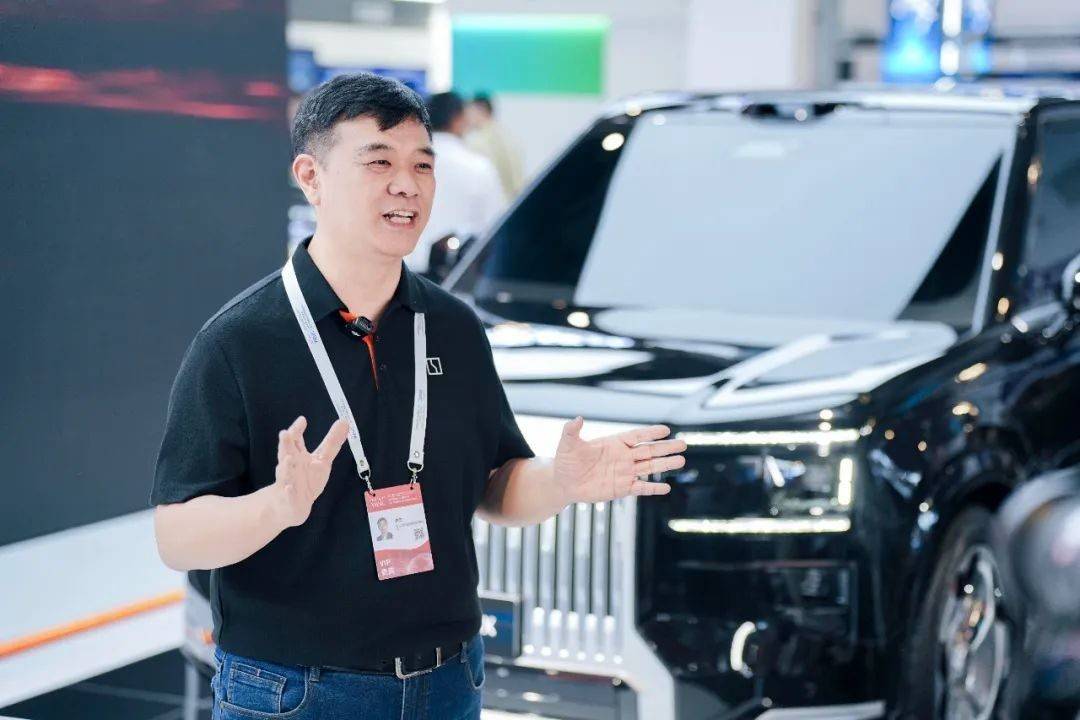 雙面吉利:擁抱最前沿的AI浪潮,堅持最保守的安全策略