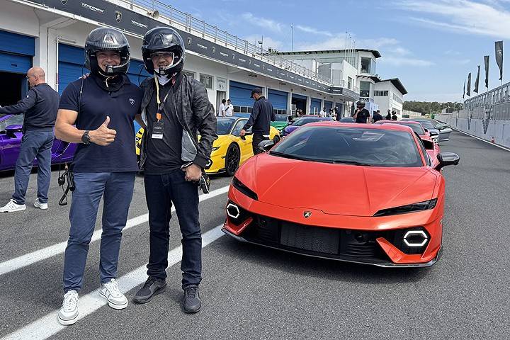 轉(zhuǎn)速破萬的超跑,這是2025年能買到的燃油車?