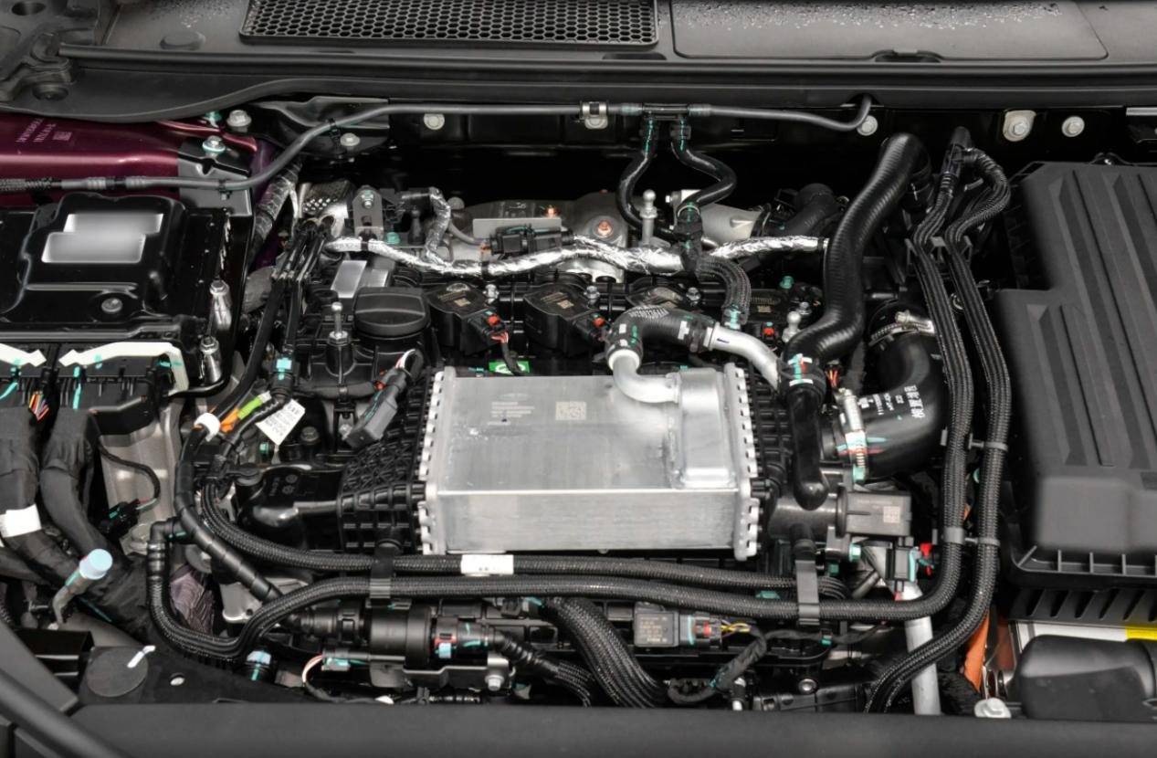 風云A9L,全鋁雙叉臂+五連桿電磁懸掛,CDM 6.0插混系統