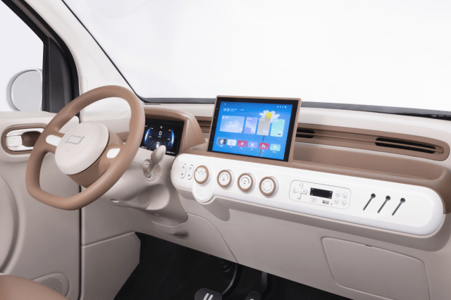 三第一、三領(lǐng)先,26款奔騰小馬有啥更新?