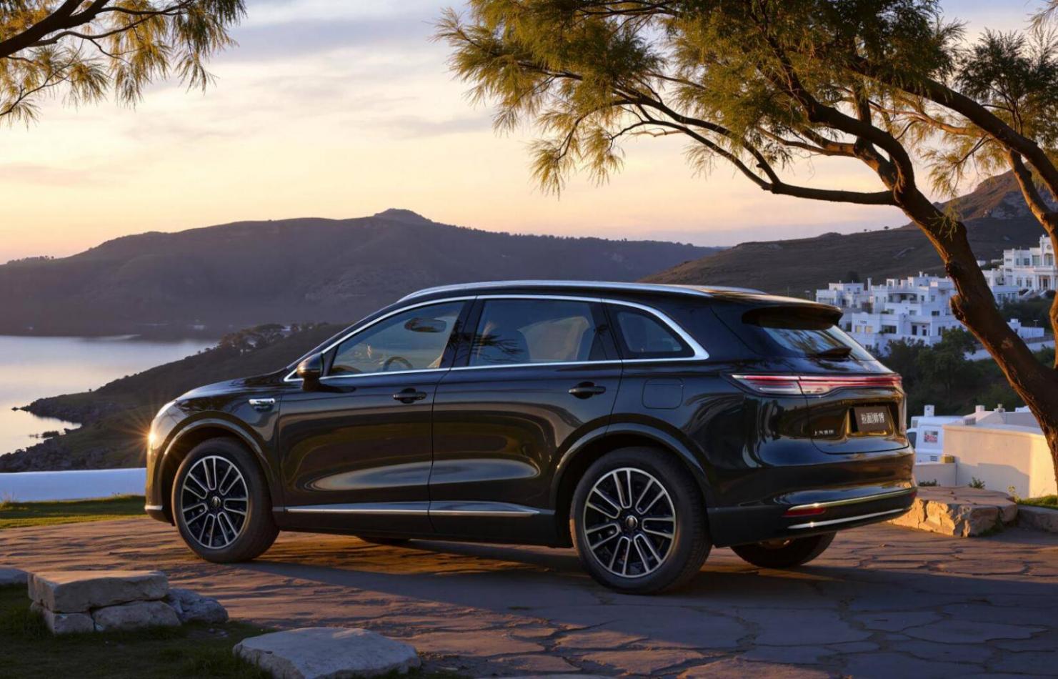 把錢包準備好 四款中型SUV新車來襲 一汽紅旗HS6 PHEV領銜