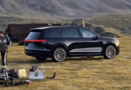 蔚來(lái)遭遇“車型政變” ES8緊急換代“清君側(cè)”