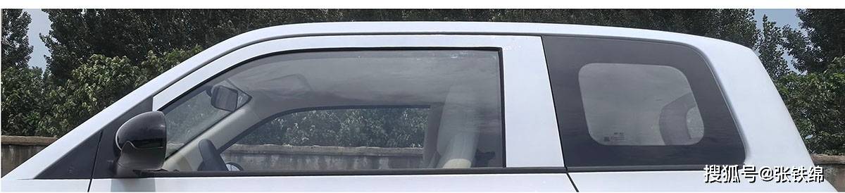 國產又一買菜代步小車,外觀很卡通時尚,車長3285mm,3門4座