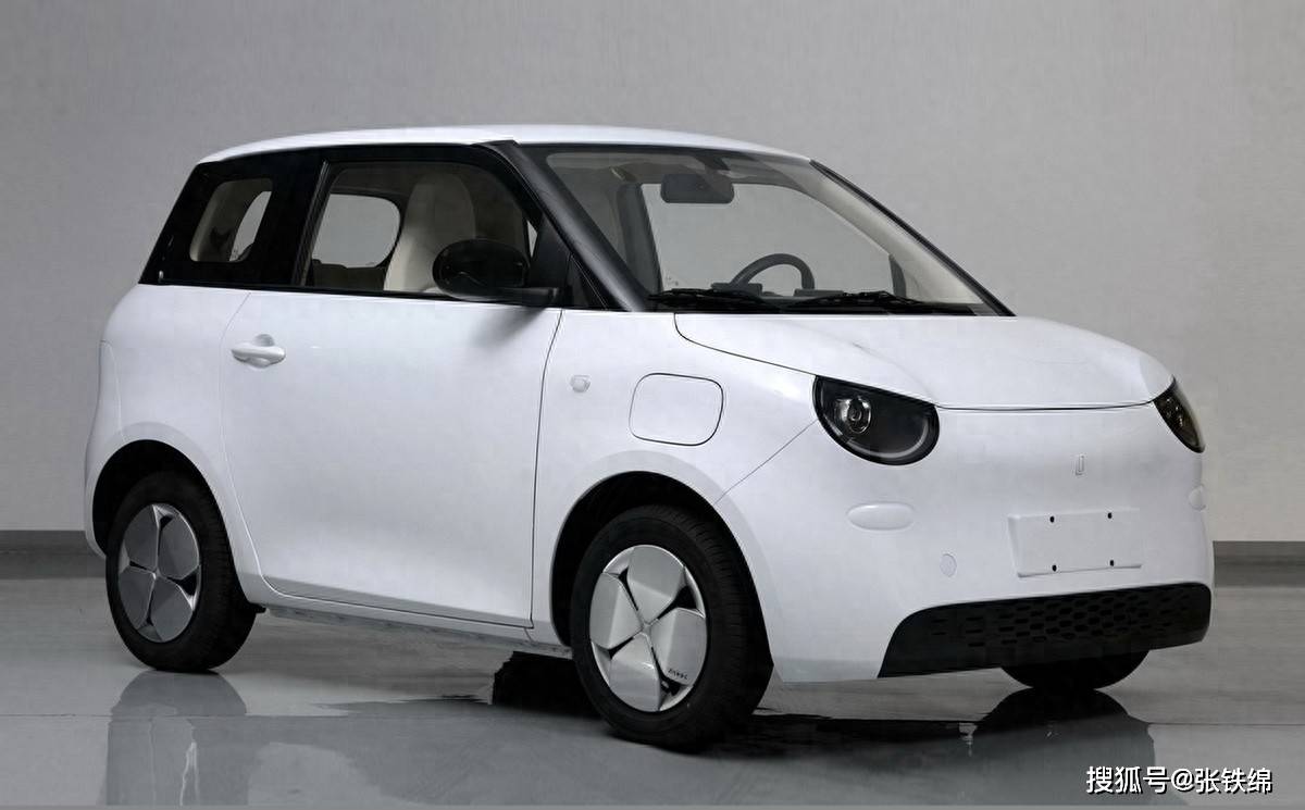 國產又一買菜代步小車,外觀很卡通時尚,車長3285mm,3門4座