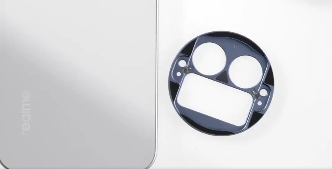 真我GT8Pro攝像頭模組可機械拼裝 網友靈魂發問:手機殼怎么設計 真我GT8Pro攝像頭模組可機械拼裝 網友靈魂發問:手機殼怎么設計